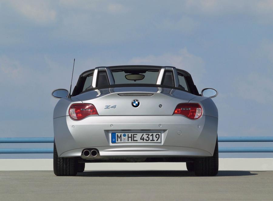  BMW Z4 Roadster 2006 года  (фото 15 из 30)